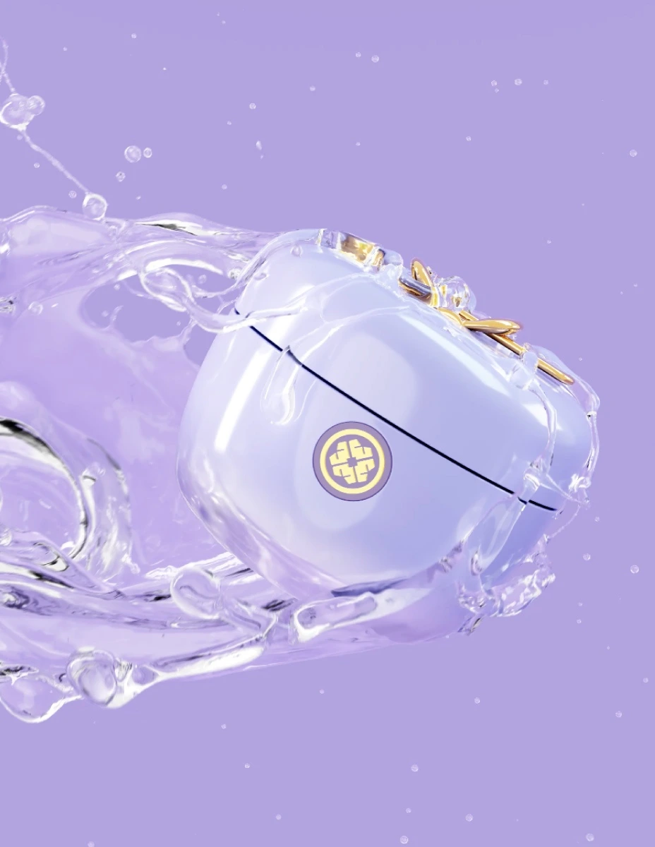 Full CG / product shading, reflective packaging and the liquid splash.