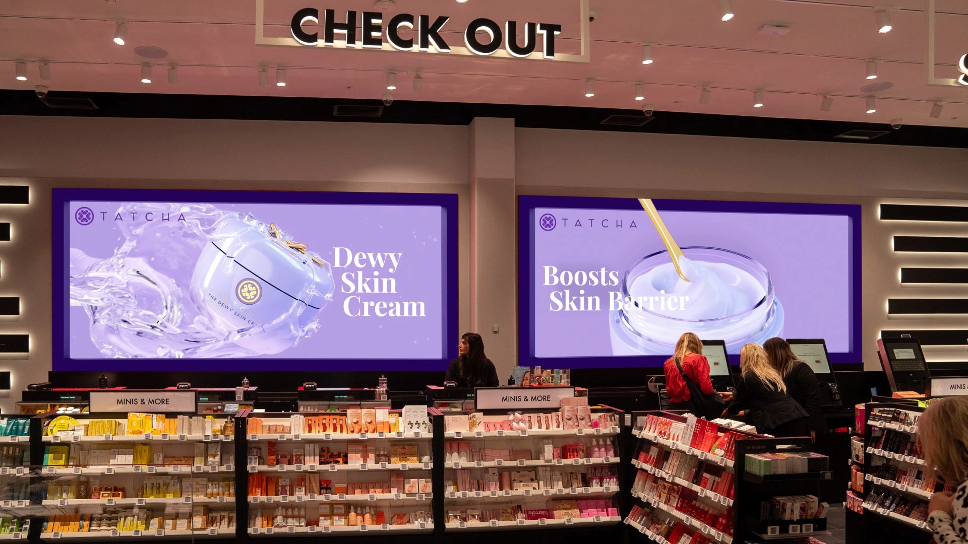 In context / the finished animation on paired retail screens.